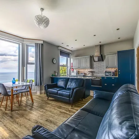 Bay View * Scarborough